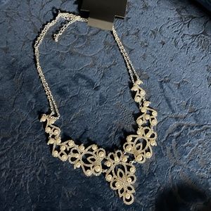 VIESTE PEARL NECKLACE